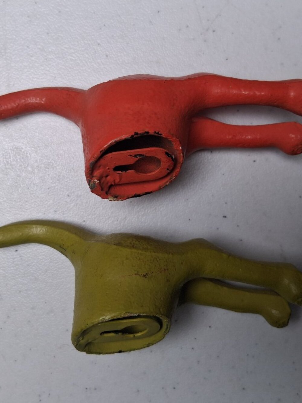 Cast Iron Dog Tail Hooks Pair Wall Mounted Hanging Orange Lime Green Dogs 5" - Picture 5 of 15